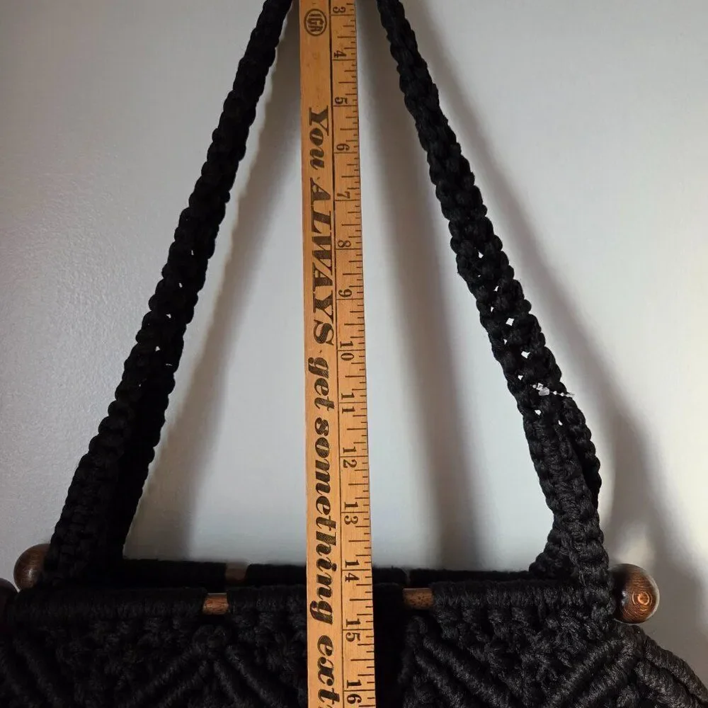 BEAUTIFUL VINTAGE BLACK THICK BRAIDED /WOOVEN BAG LARGE